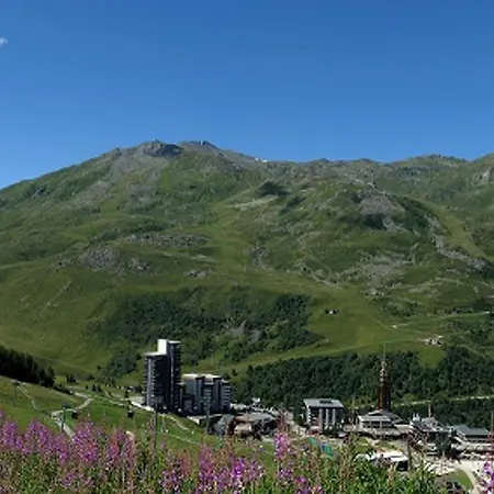 Lumineux Au Centre, Balcon, Proche Pistes Et Commerces - Fr-1-344-946 Apartment *